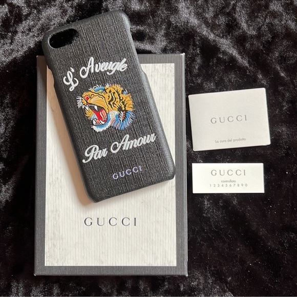 Gucci Other - Gucci iPhone 7 / 8 Black Coated Canvas L’Aveugle Par Amour Case